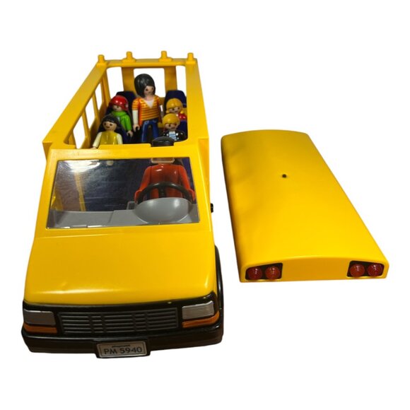 Playmobil School Bus and 6 Playmobil Action Figures with Lights - Picture 9 of 12